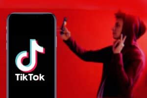 When is a Video Considered Viral on TikTok? And Why Do Cats Always Steal the Spotlight?